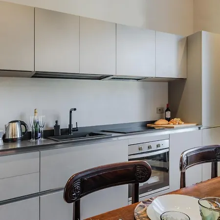 Casa Designer Modern 1st Floor With Terrace Apartment